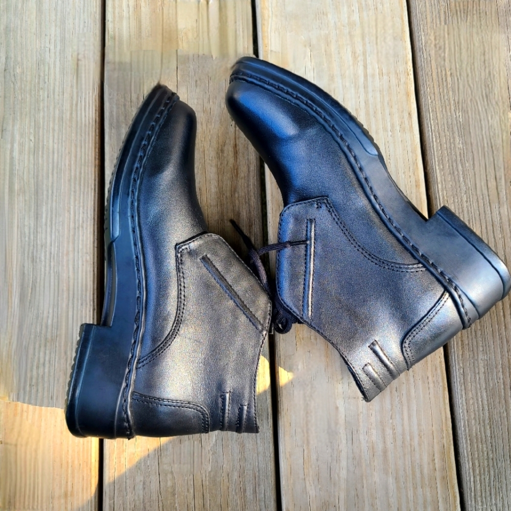 VINTAGE 90's Style Covington Womens Ankle Lace Up Earth Sole Boots 7 1/2 Black - Picture 2 of 11